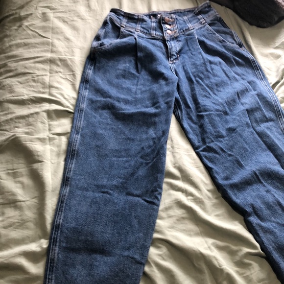 Hollister jeans - Picture 3 of 7